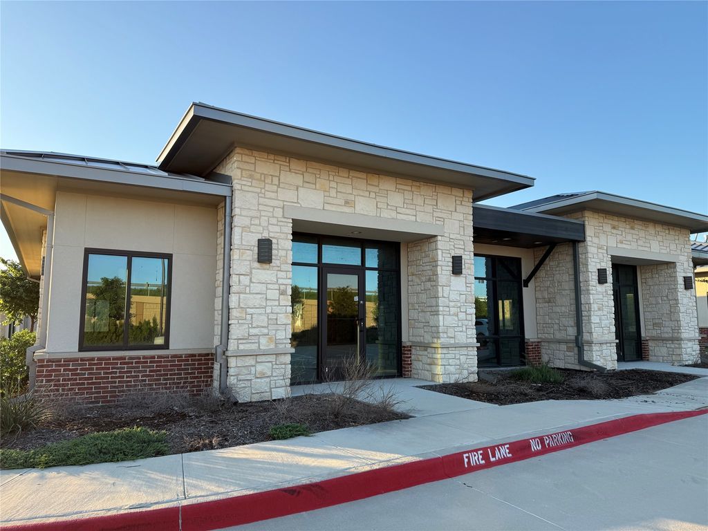 3108 Capital Way 300, Fort Worth, TX 76177