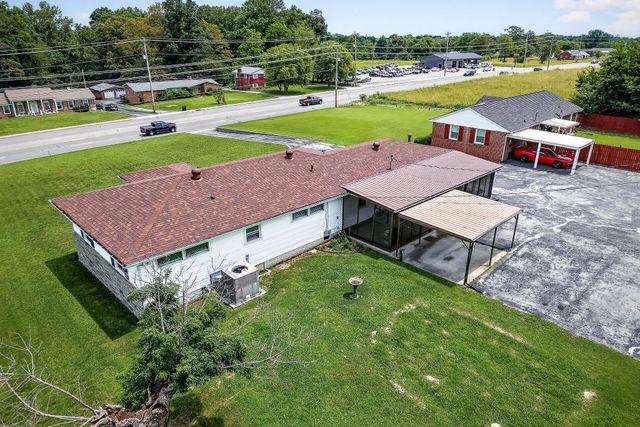 445 W Broad St, Smithville, TN 37166