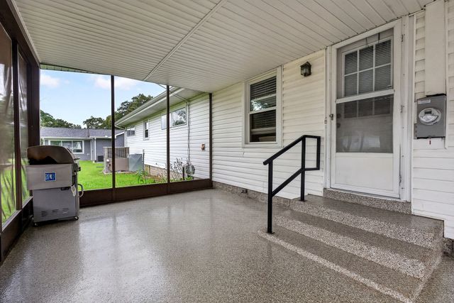 445 W Broad St, Smithville, TN 37166