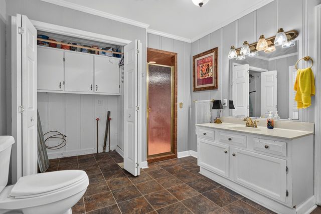 445 W Broad St, Smithville, TN 37166