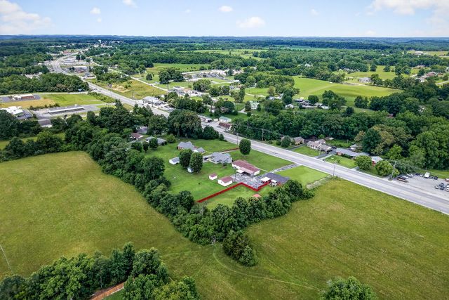 445 W Broad St, Smithville, TN 37166