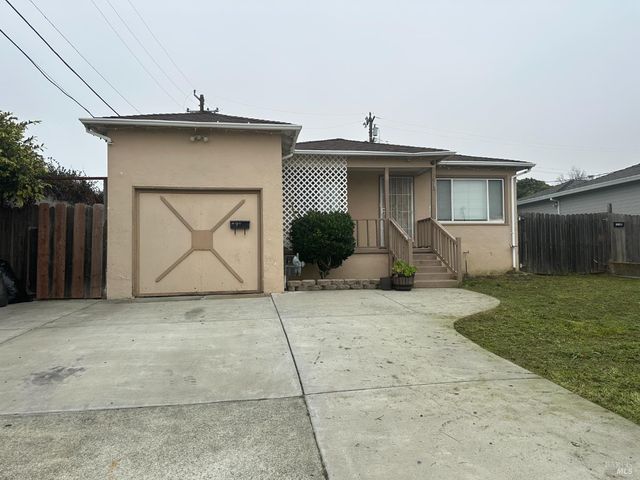 1012 Pine St, Vallejo, CA 94590