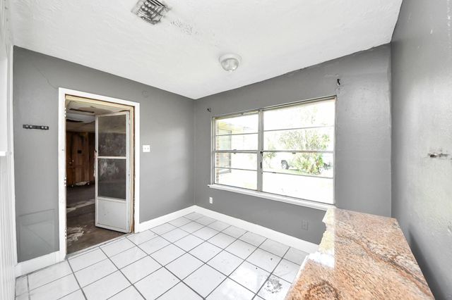 1501 Sheridan Road, Pasadena, TX 77502