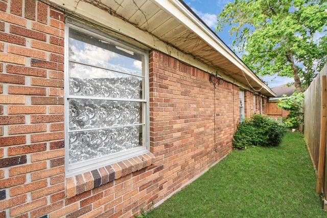 1501 Sheridan Road, Pasadena, TX 77502