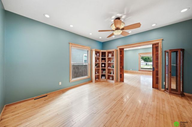 702 Sumner Street, Lincoln, NE 68502