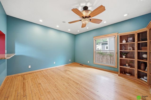 702 Sumner Street, Lincoln, NE 68502