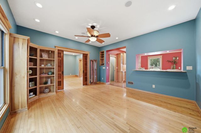 702 Sumner Street, Lincoln, NE 68502