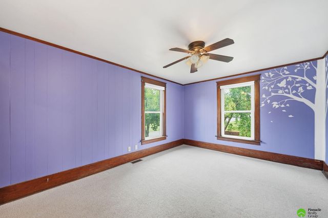 702 Sumner Street, Lincoln, NE 68502