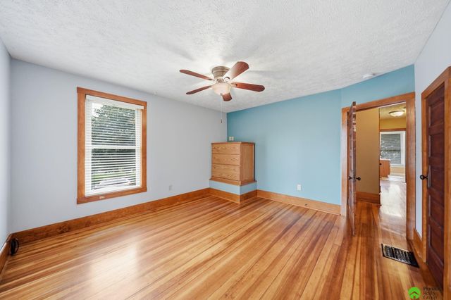 702 Sumner Street, Lincoln, NE 68502