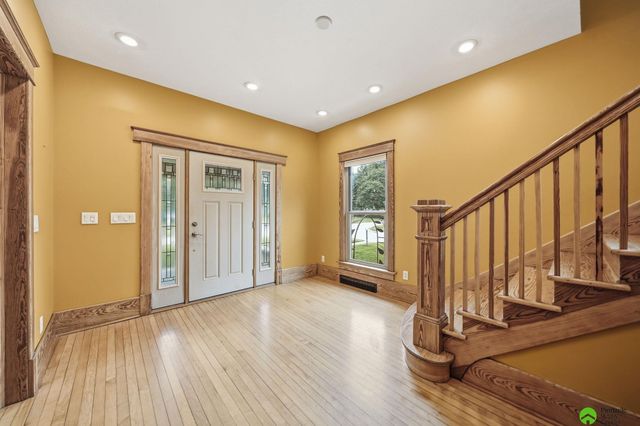 702 Sumner Street, Lincoln, NE 68502