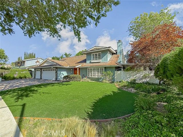 27014 Helmond Drive, Calabasas, CA 91301