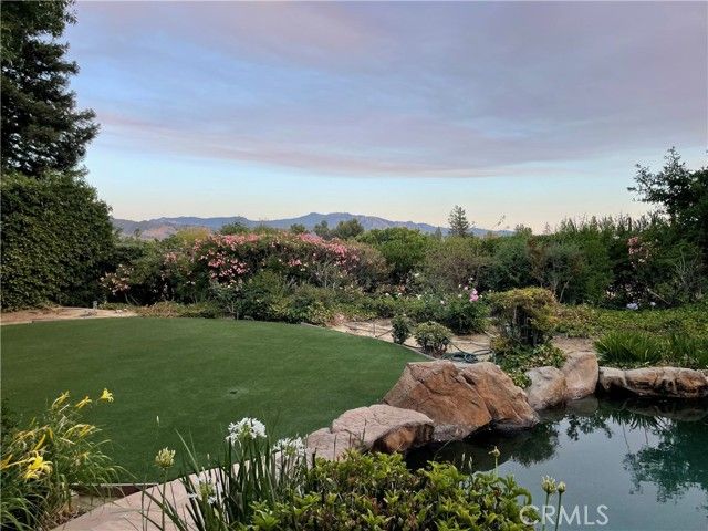 27014 Helmond Drive, Calabasas, CA 91301