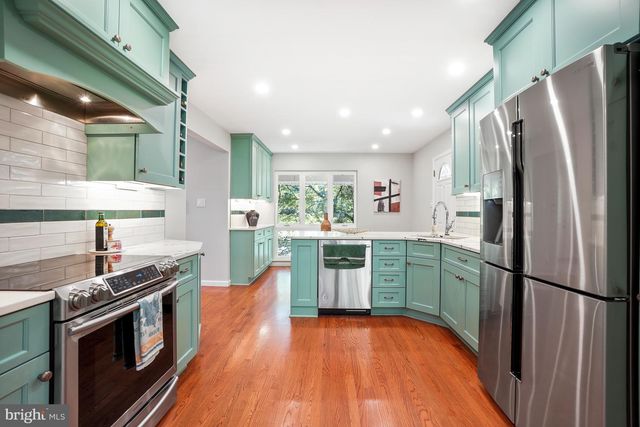 11005 RING RD, Reston, VA 20190