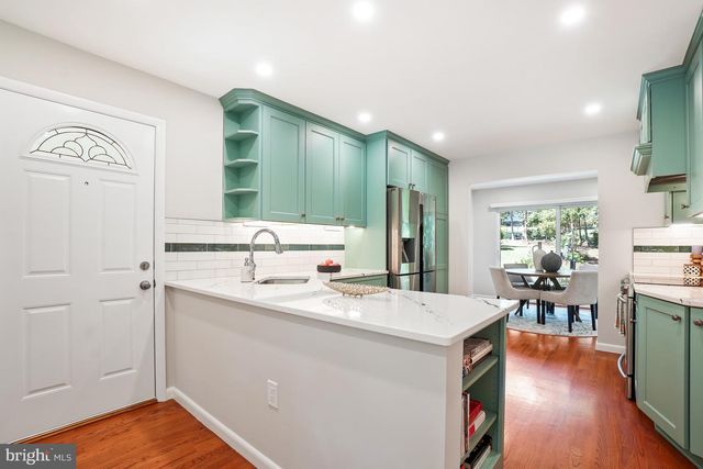 11005 RING RD, Reston, VA 20190