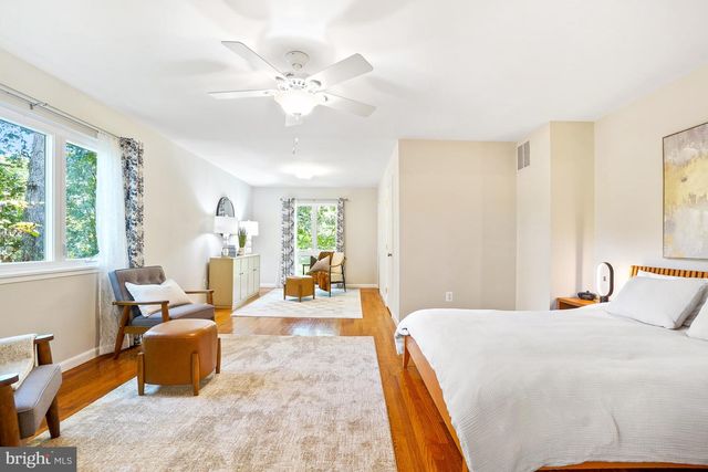 11005 RING RD, Reston, VA 20190