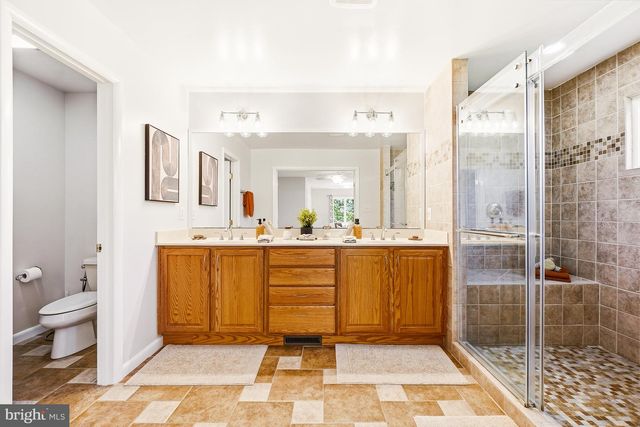 11005 RING RD, Reston, VA 20190