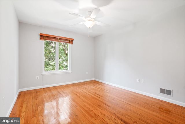 11005 RING RD, Reston, VA 20190