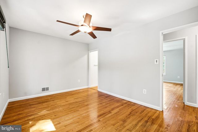 11005 RING RD, Reston, VA 20190