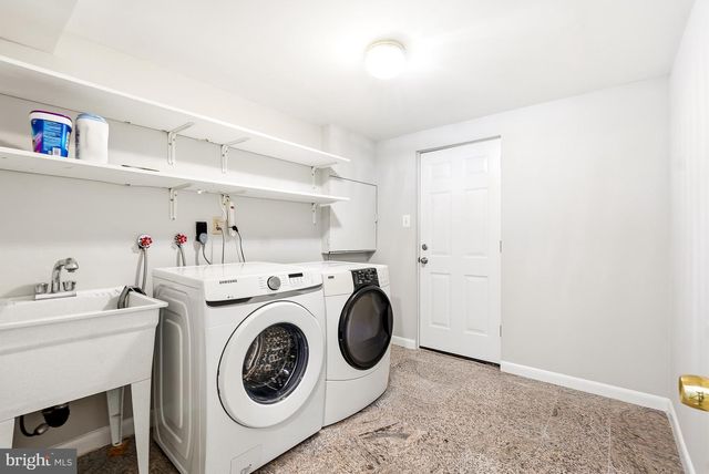11005 RING RD, Reston, VA 20190