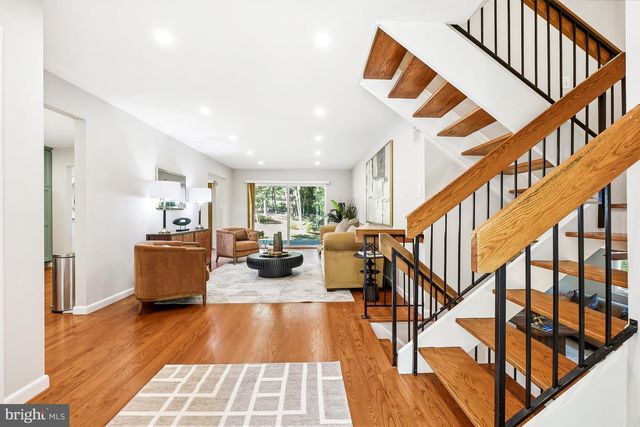 11005 RING RD, Reston, VA 20190