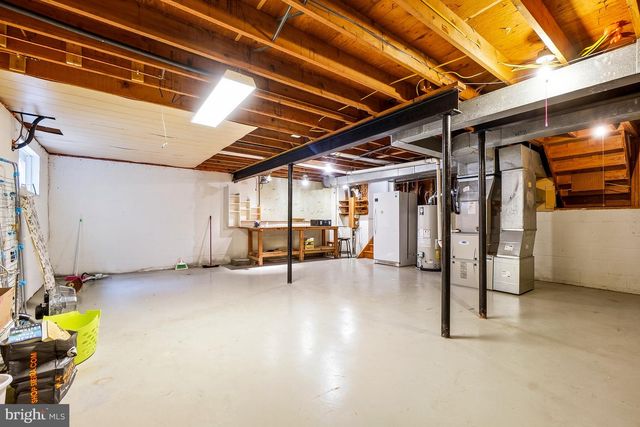 11005 RING RD, Reston, VA 20190