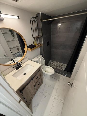 1351 NE Miami Gardens Dr 712E, Miami, FL 33179