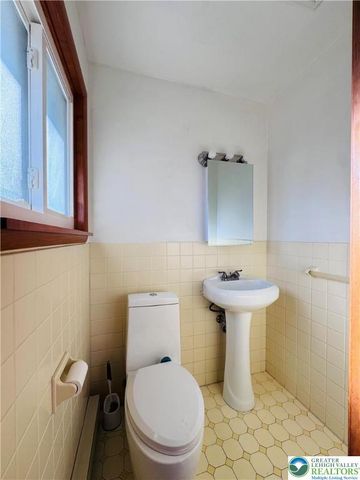 944 East Federal Street, Salisbury Twp, PA 18103