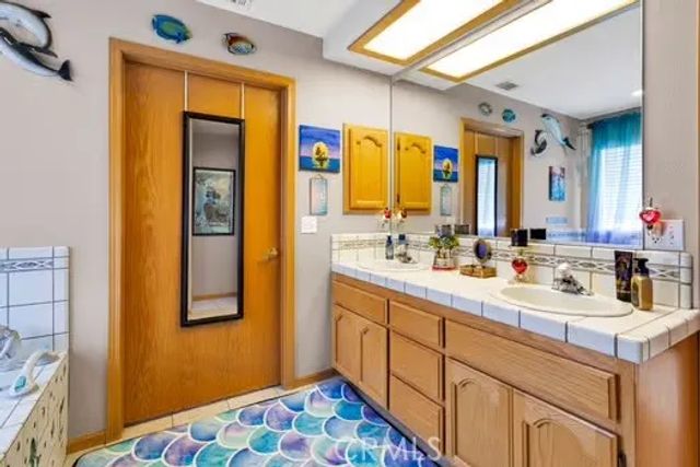 19875 Eyota Road, Apple Valley, CA 92308