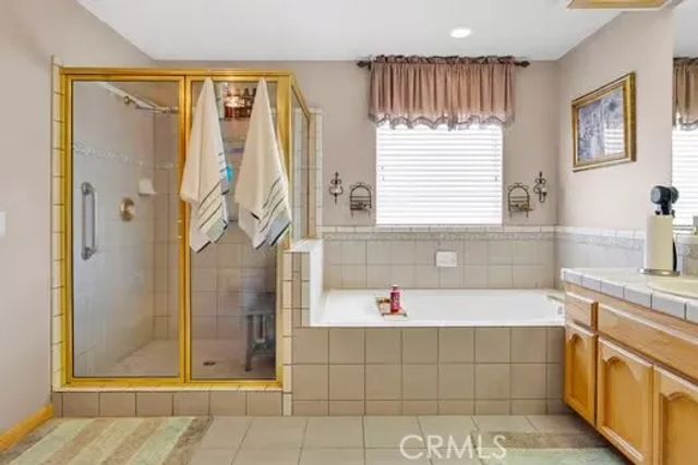 19875 Eyota Road, Apple Valley, CA 92308