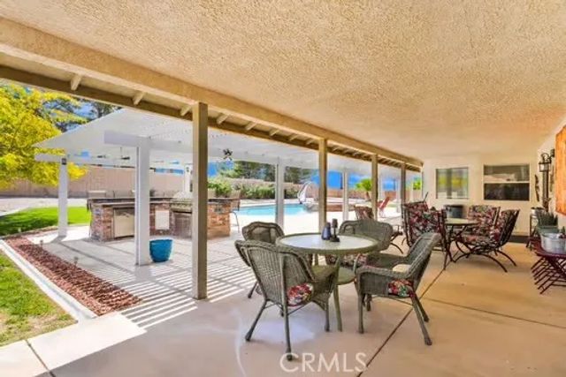 19875 Eyota Road, Apple Valley, CA 92308