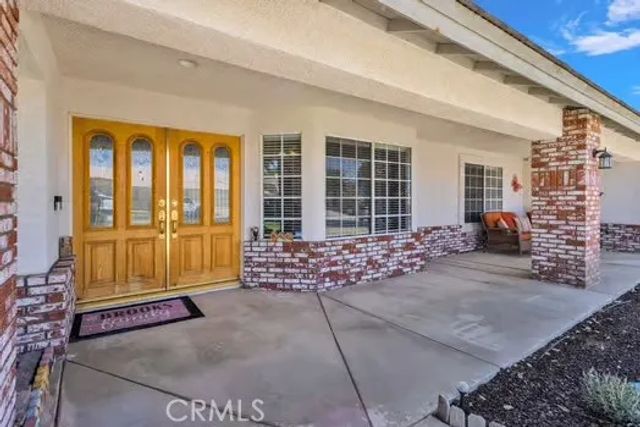 19875 Eyota Road, Apple Valley, CA 92308