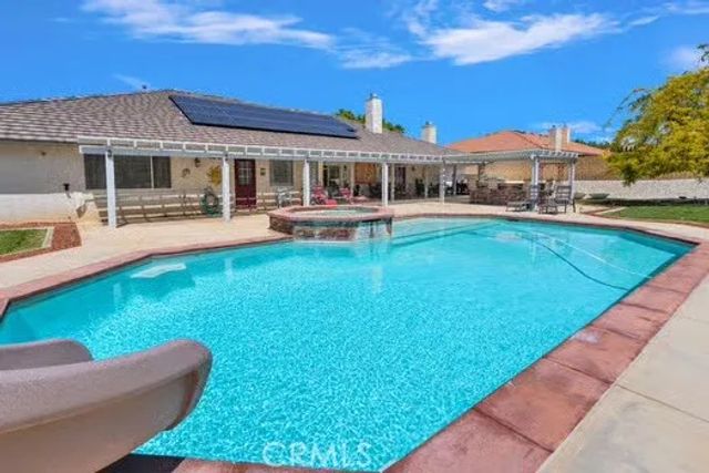 19875 Eyota Road, Apple Valley, CA 92308