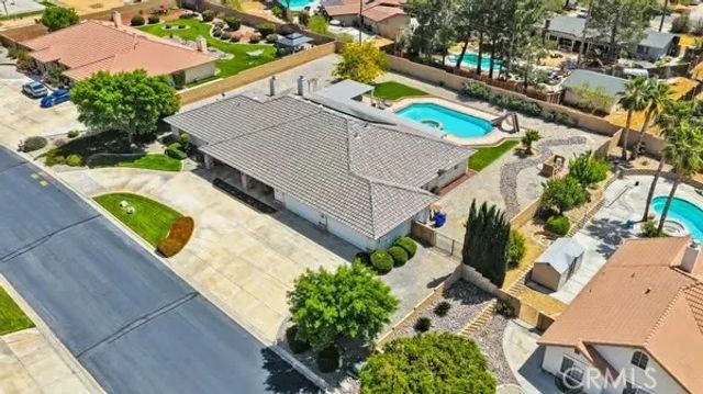 19875 Eyota Road, Apple Valley, CA 92308