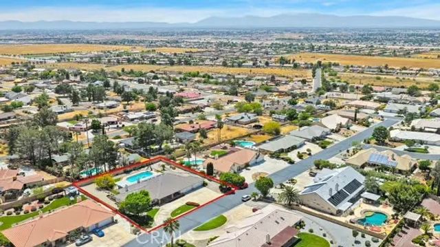 19875 Eyota Road, Apple Valley, CA 92308