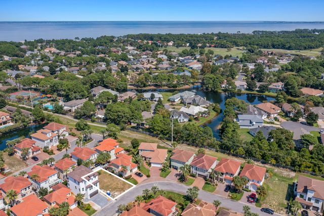 4734 Amhurst Circle, Destin, FL 32541