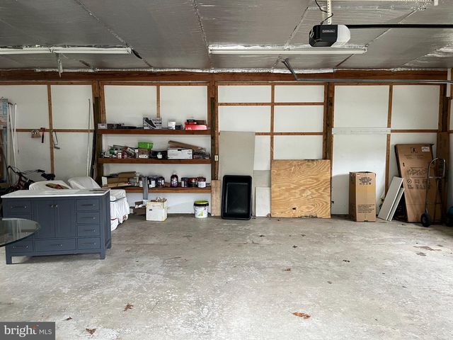 112 1ST AVE, Tuckerton, NJ 08087