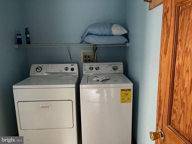 112 1ST AVE, Tuckerton, NJ 08087