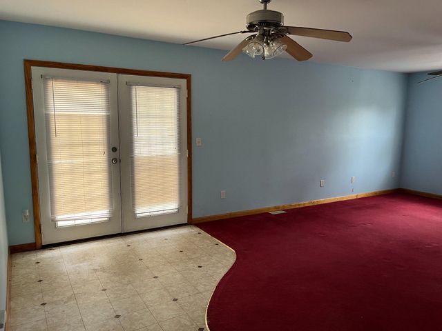 112 1ST AVE, Tuckerton, NJ 08087