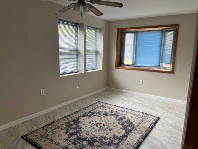 112 1ST AVE, Tuckerton, NJ 08087