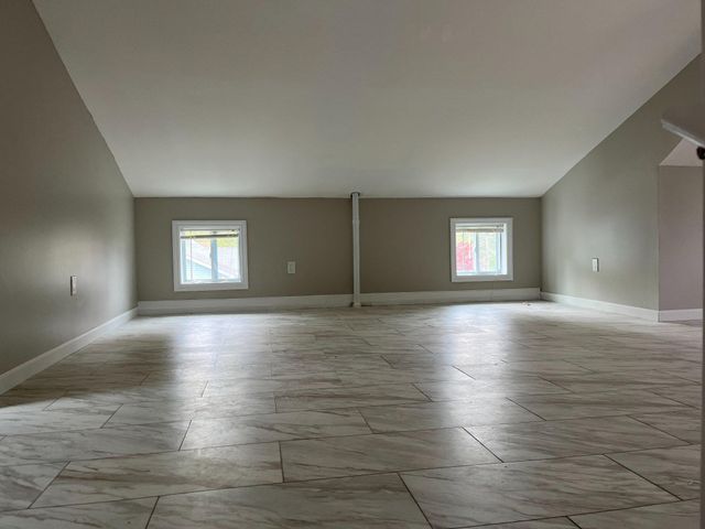 112 1ST AVE, Tuckerton, NJ 08087