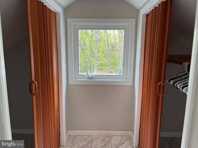 112 1ST AVE, Tuckerton, NJ 08087