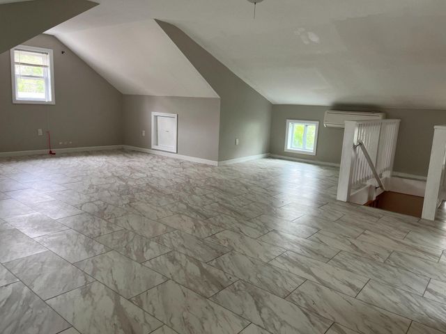 112 1ST AVE, Tuckerton, NJ 08087