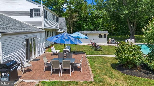 2028 LEGAT LN, Harleysville, PA 19438