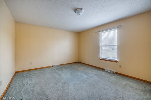 443 Plum Creek Drive, Wadsworth, OH 44281