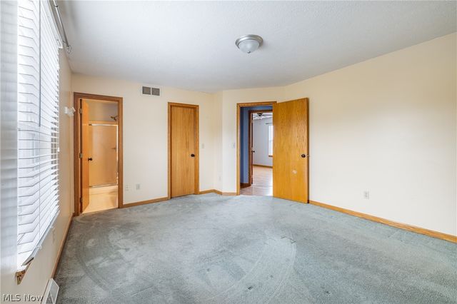 443 Plum Creek Drive, Wadsworth, OH 44281