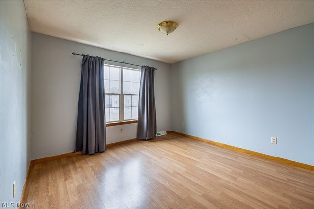 443 Plum Creek Drive, Wadsworth, OH 44281