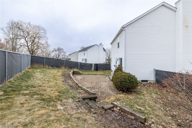 443 Plum Creek Drive, Wadsworth, OH 44281