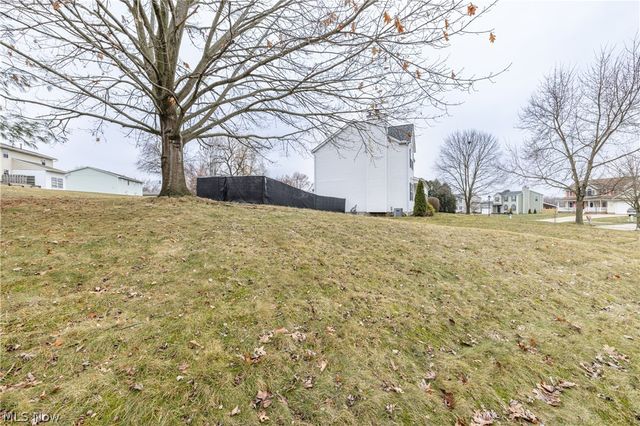 443 Plum Creek Drive, Wadsworth, OH 44281