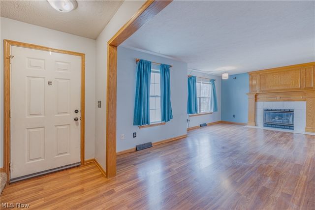 443 Plum Creek Drive, Wadsworth, OH 44281