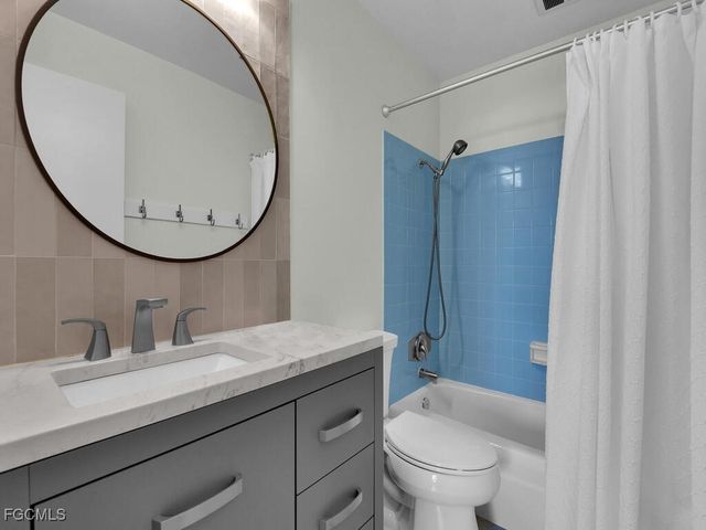 665 12th AVE S 665, Naples, FL 34102